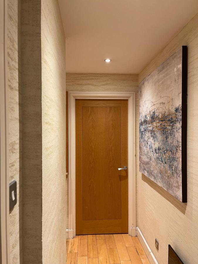 Stunning Westminster Apartment - 9 Albert Londyn Zewnętrze zdjęcie