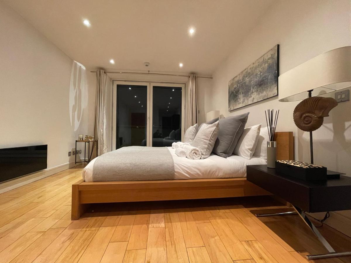 Stunning Westminster Apartment - 9 Albert Londyn Zewnętrze zdjęcie