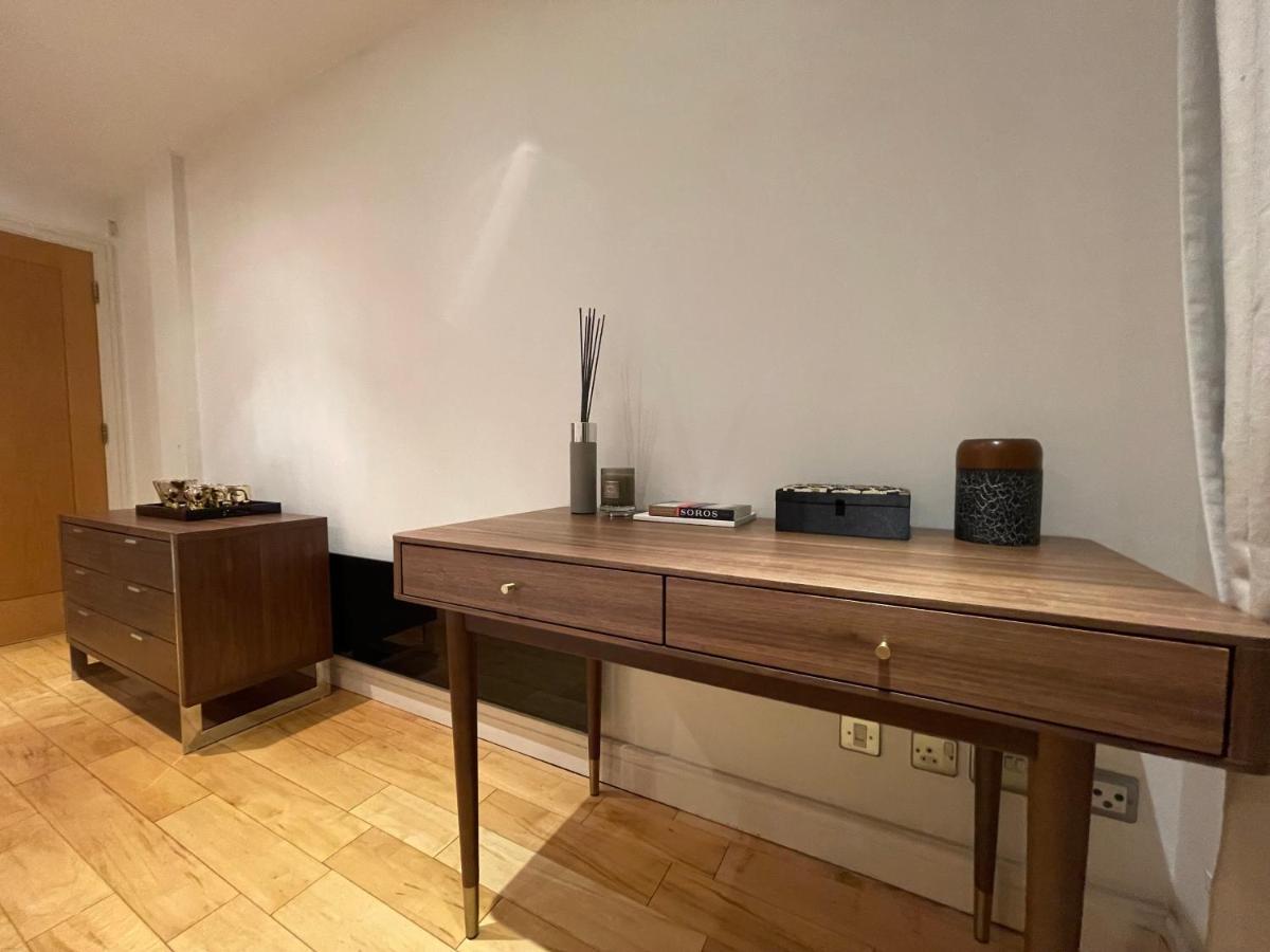 Stunning Westminster Apartment - 9 Albert Londyn Zewnętrze zdjęcie
